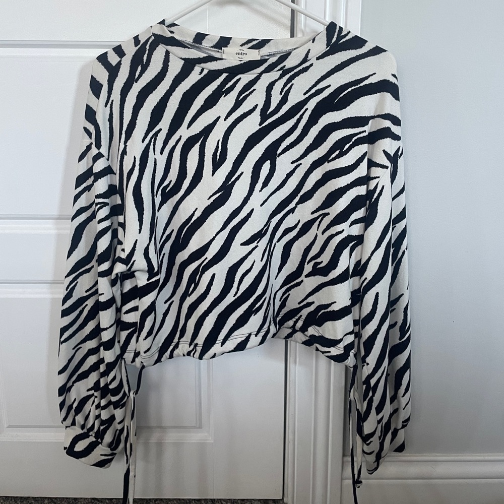 Small Entro Zebra Print Tie Cropped Sweater